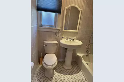 511 Bolton Avenue, Bronx, NY 10473 - Photo 16