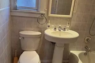 511 Bolton Ave, Bronx, NY 10473 - Photo 16