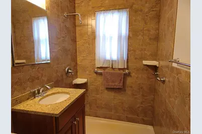 39 Munson Place, East Rockaway, NY 11518 - Photo 10