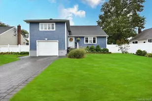 33 Ford Dr S, Massapequa, NY 11758 - Photo 2
