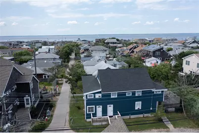 597 Bayberry Walk, Ocean Beach, NY 11770 - Photo 4