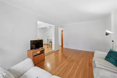 68-61 Yellowstone Boulevard #216, Forest Hills, NY 11375 - Photo 8