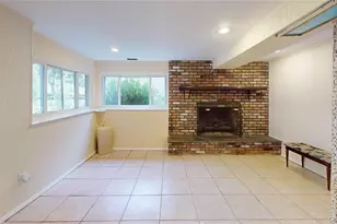 640 Carlls Path, Deer Park, NY 11729 - Photo 16