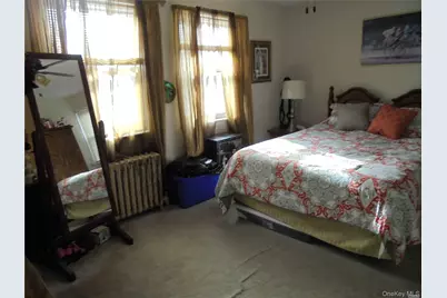 915 Wallace Avenue, Baldwin, NY 11510 - Photo 12