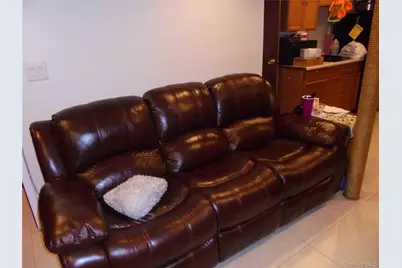 915 Wallace Avenue, Baldwin, NY 11510 - Photo 18