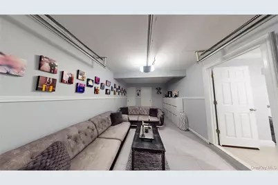 125 Spruce Street, Lindenhurst, NY 11757 - Photo 26