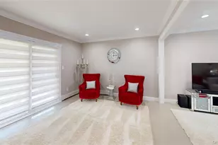 125 Spruce St, Lindenhurst, NY 11757 - Photo 20