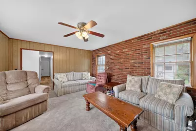 14 Pennsylvania Avenue, Middletown, NY 10940 - Photo 2