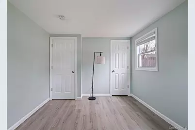 4 Hudson #Bottom Floor, Sayville, NY 11782 - Photo 12