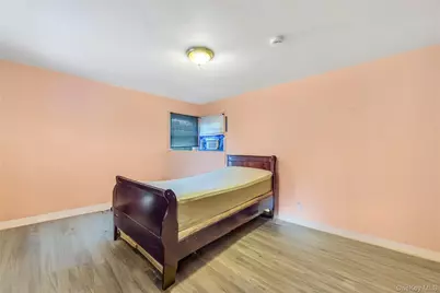 39 Botsford Street, Hempstead, NY 11550 - Photo 6