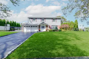 32 Dover Hill Dr, Nesconset, NY 11767 - Photo 2