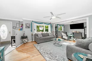 1019 Carll Dr, Bay Shore, NY 11706 - Photo 22