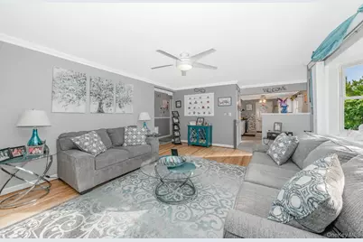 1019 Carll Drive, Bay Shore, NY 11706 - Photo 4