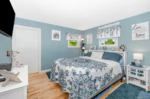 1019 Carll Dr, Bay Shore, NY 11706 - Photo 8