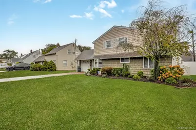 45 Shotgun Lane, Levittown, NY 11756 - Photo 22