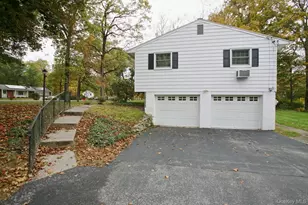 7 Margaret Dr, Hyde Park, NY 12538 - Photo 6