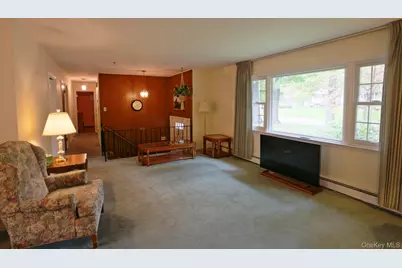 7 Margaret Drive, Hyde Park, NY 12538 - Photo 10