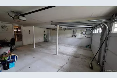 7 Margaret Drive, Hyde Park, NY 12538 - Photo 30