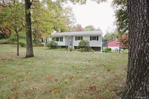 7 Margaret Dr, Hyde Park, NY 12538 - Photo 1