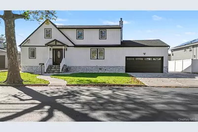219 Granada Parkway, Lindenhurst, NY 11757 - Photo 1