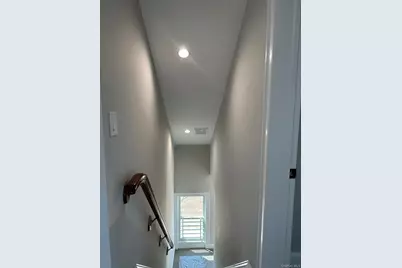 39 Fairfield Avenue #2nd Fl, Mineola, NY 11501 - Photo 4