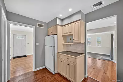 23 Maplewood Boulevard, Suffern, NY 10901 - Photo 18