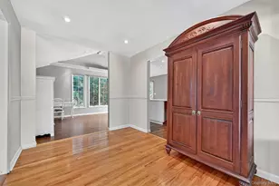 23 Maplewood Blvd, Suffern, NY 10901 - Photo 10