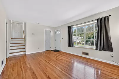 23 Maplewood Boulevard, Suffern, NY 10901 - Photo 6