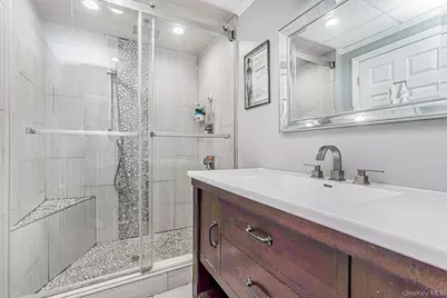 244 Woehrle Avenue, New York, NY 10312 - Photo 42