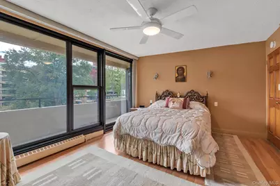 10-01 162 St #4A, Whitestone, NY 11357 - Photo 8