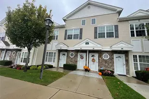 272 Spring Dr, East Meadow, NY 11554 - Photo 2