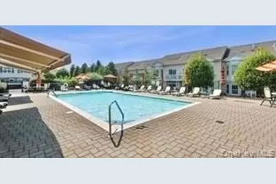 272 Spring Drive, East Meadow, NY 11554 - Photo 20