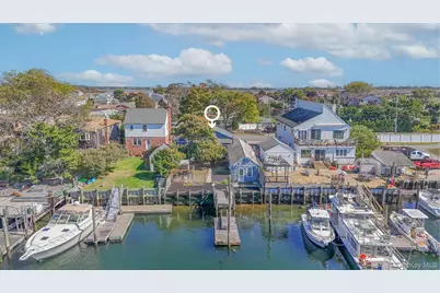 870 Guy Lombardo Avenue, Freeport, NY 11520 - Photo 24