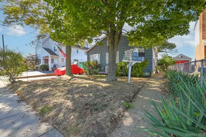 870 Guy Lombardo Avenue, Freeport, NY 11520 - Photo 4