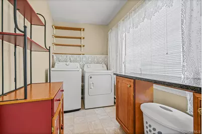 870 Guy Lombardo Avenue, Freeport, NY 11520 - Photo 14