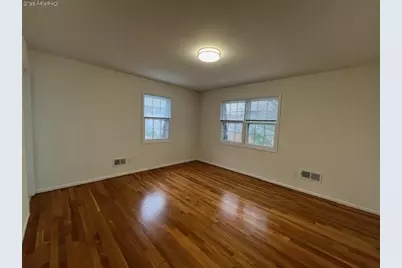 10 Inwood Road #B, Port Washington, NY 11050 - Photo 8