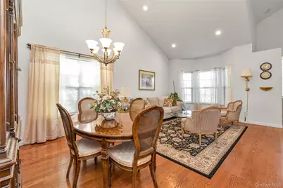 331 Spring Drive, East Meadow, NY 11554 - Photo 6