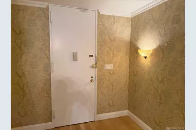 420 E 51st Street #8DE, New York, NY 10022 - Photo 16