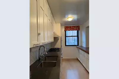 420 E 51st Street #8DE, New York, NY 10022 - Photo 14