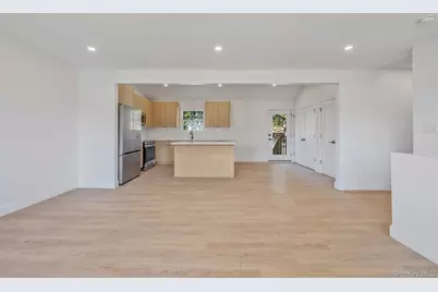 31 Harrison Drive, Shirley, NY 11967 - Photo 14