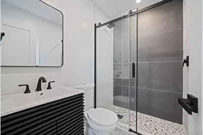 31 Harrison Drive, Shirley, NY 11967 - Photo 20