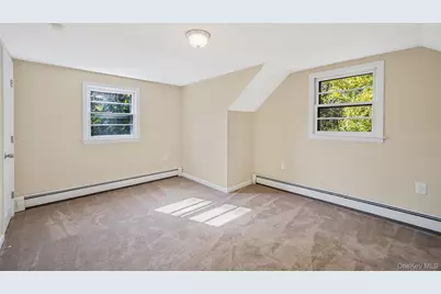 22 5th Avenue, Smithtown, NY 11787 - Photo 34