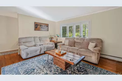22 5th Avenue, Smithtown, NY 11787 - Photo 16