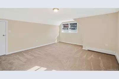 22 5th Avenue, Smithtown, NY 11787 - Photo 32