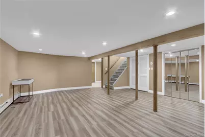 600 Plainview Road, Plainview, NY 11803 - Photo 34