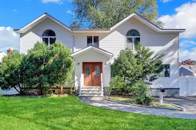 600 Plainview Road, Plainview, NY 11803 - Photo 1