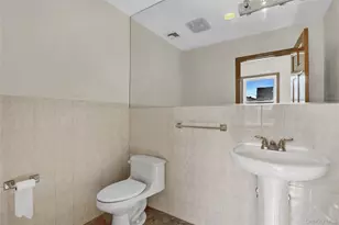 600 Plainview Rd, Plainview, NY 11803 - Photo 20