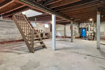 8 Walker Road, Poughkeepsie, NY 12603 - Photo 26