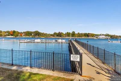 490 Bleeker Avenue #4L, Mamaroneck, NY 10543 - Photo 8