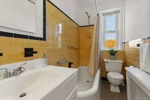 490 Bleeker Ave, Mamaroneck, NY 10543 - Photo 20